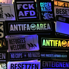 Hologramm Eggshell sticker